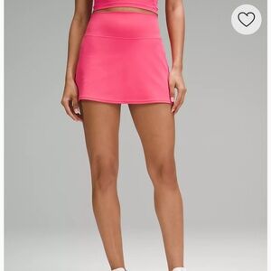 Lululemon align high rise skirt in pink. **Never been worn!